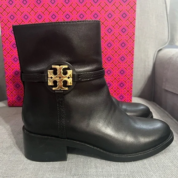 Tory Burch boot size 6 - Picture 3 of 6